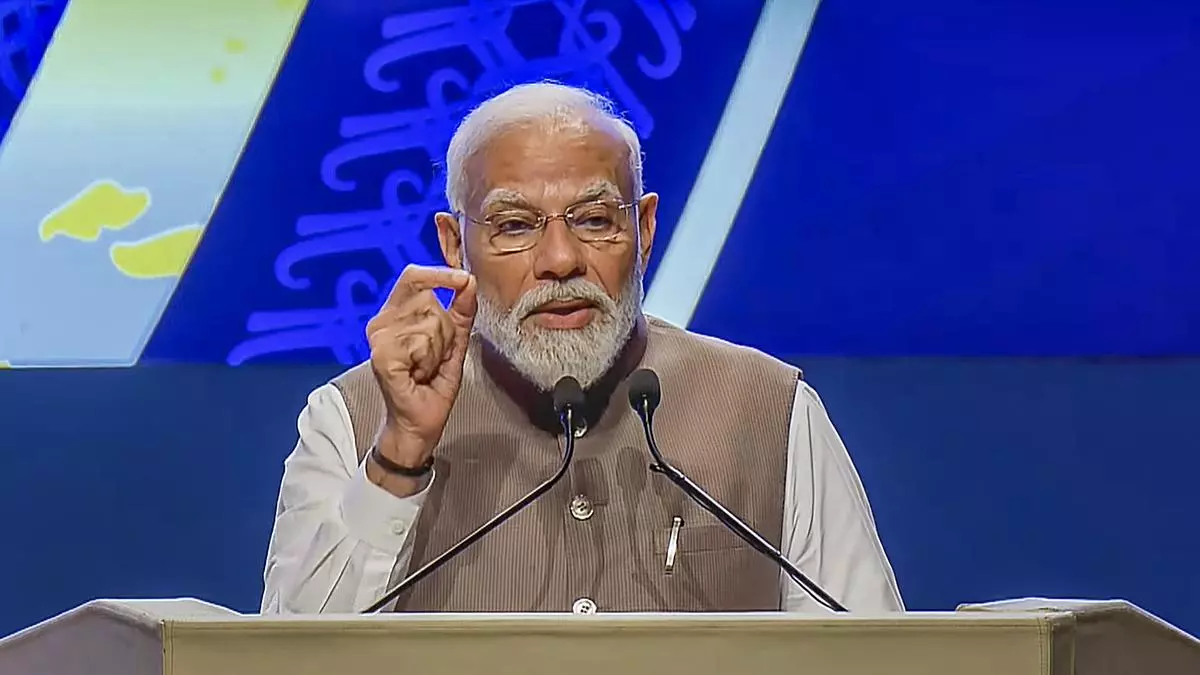 India needs to become economically self-reliant: PM Modi